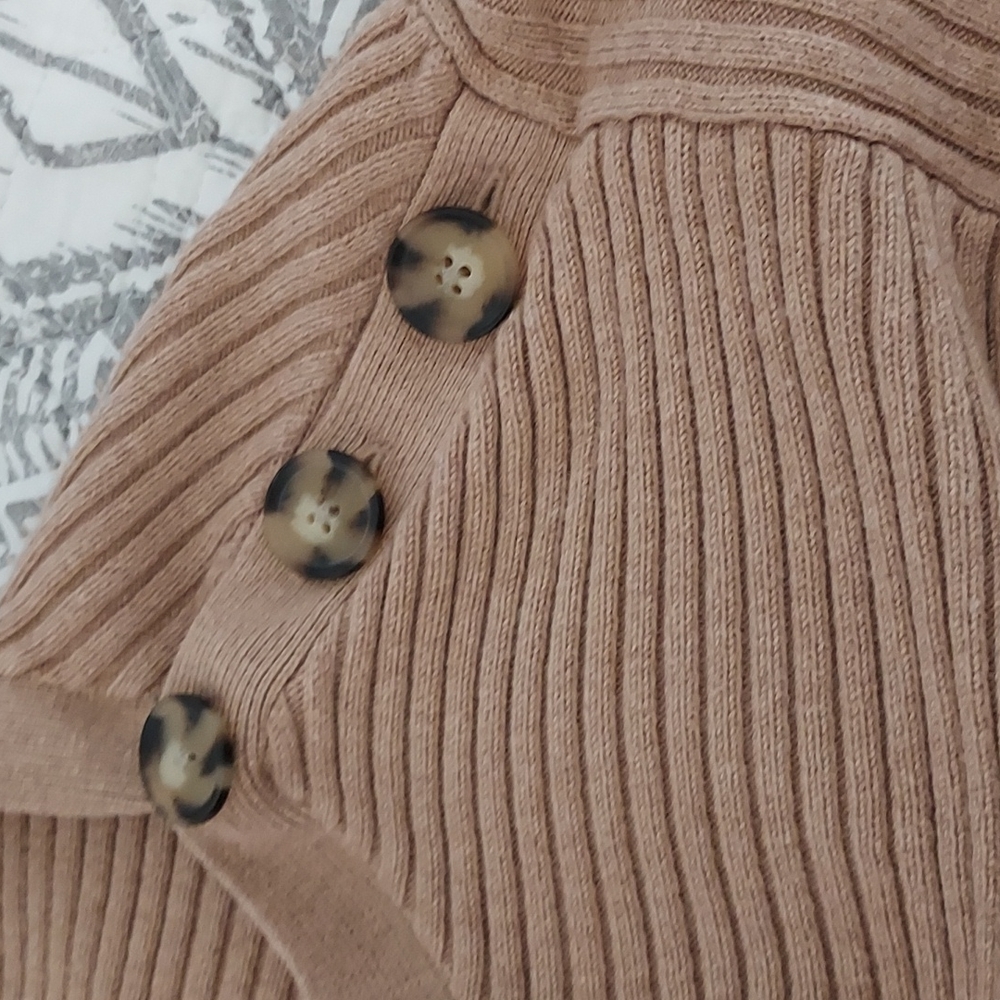 Gap sweater - Picture 9 of 9